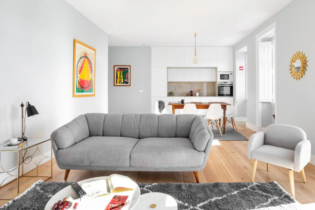 JOIVY Marvelous 3-bed home w/astonishing view&terrace, nearby St George Castle