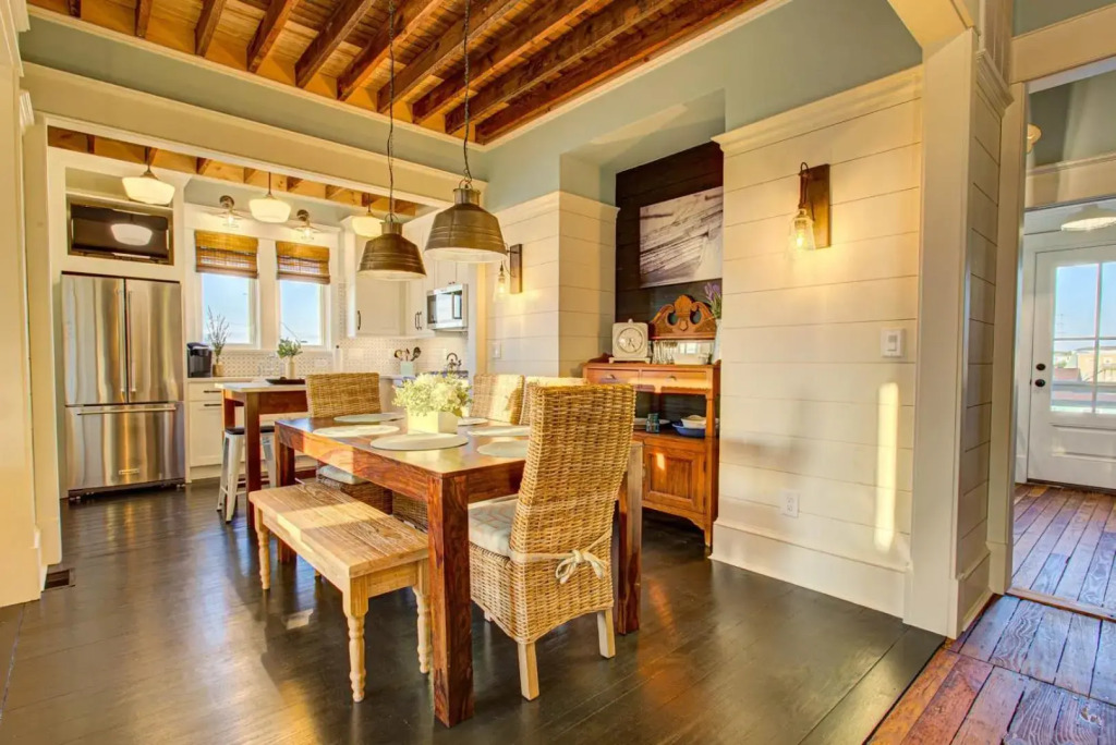 4115 - Coastal Cottage