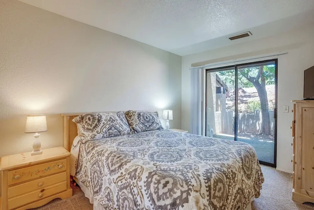 Sedona Condo on Golf Course w/ Pool Access!