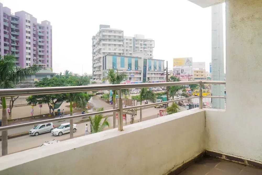 OYO 17121 Hotel Yashraj Inn