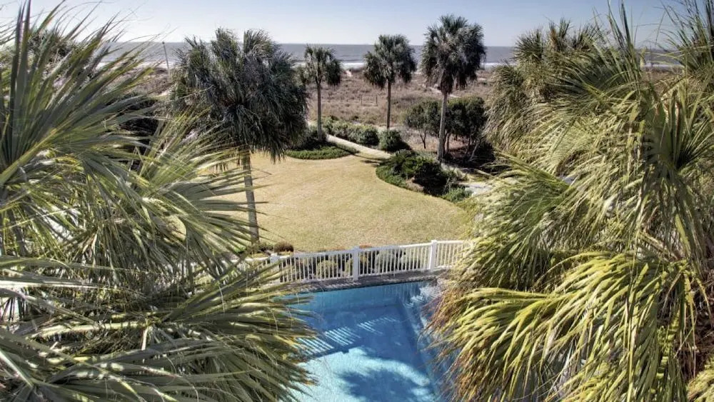 3902 Palm Blvd by Avantstay Beach Access! Oceanfront Views w/ Pool