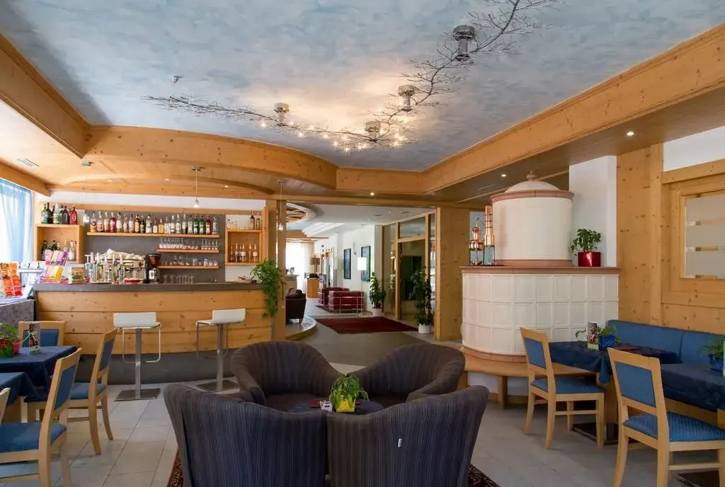 Hotel Alpine Mugon