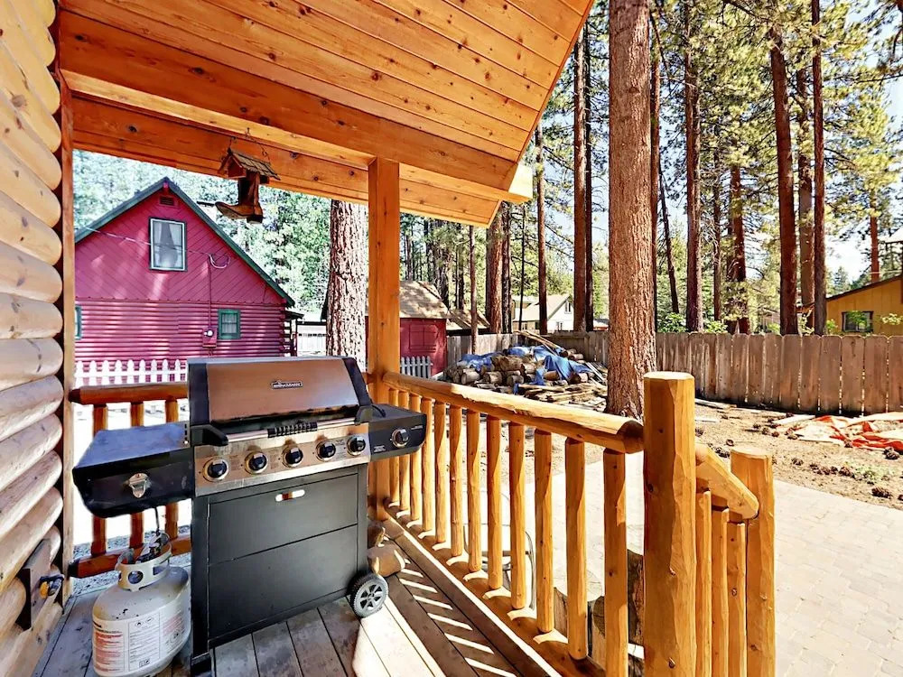 3522 Deer Ln Cabin - 4 Br cabin by RedAwning