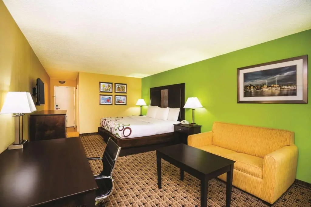 La Quinta Inn & Suites By Wyndham Baltimore S. Glen Burnie