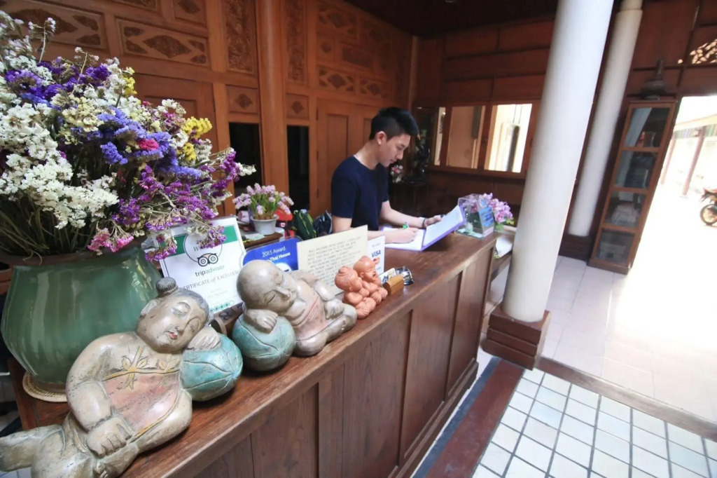 Pha Thai House
