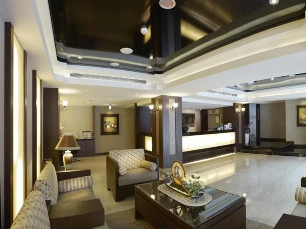 Link World Hotel