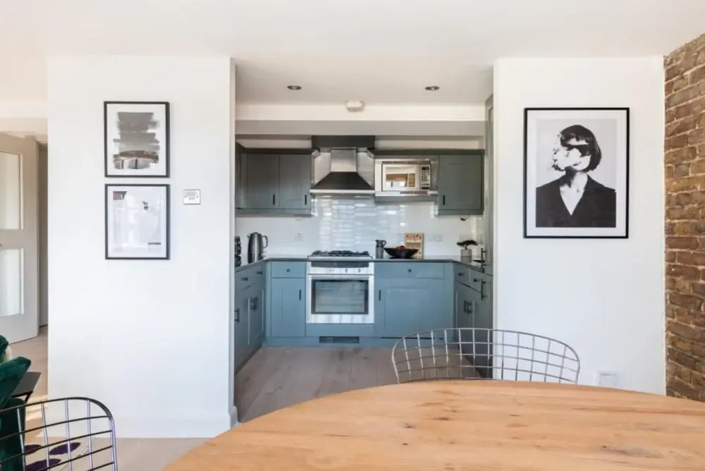 The Wapping Wharf - Modern Bright 2bdr Flat on the Thames With Parking