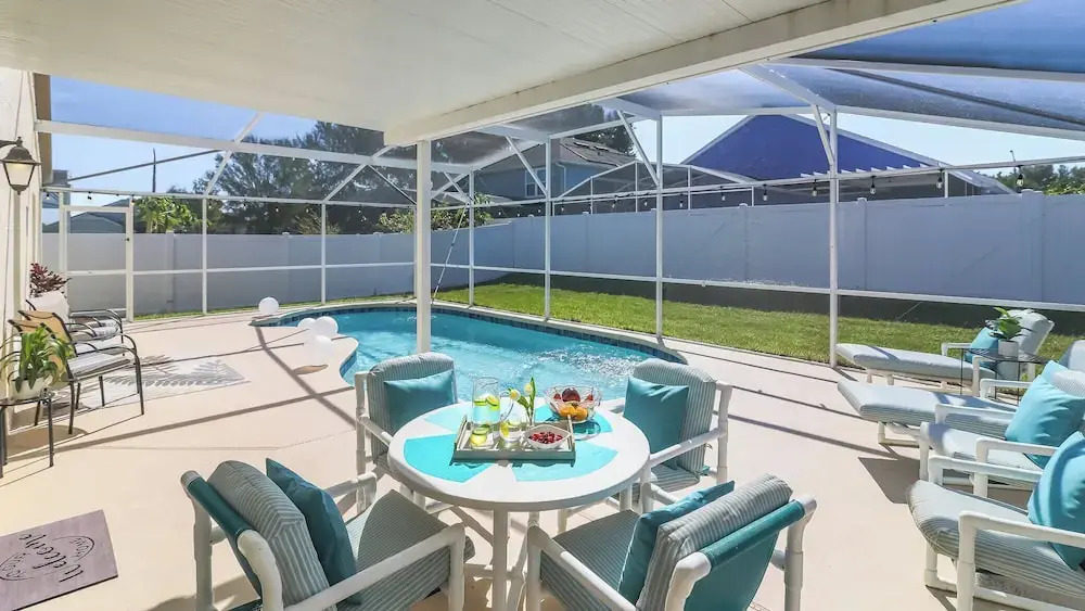 Modern Dream Disney Vacation Getaway Pool