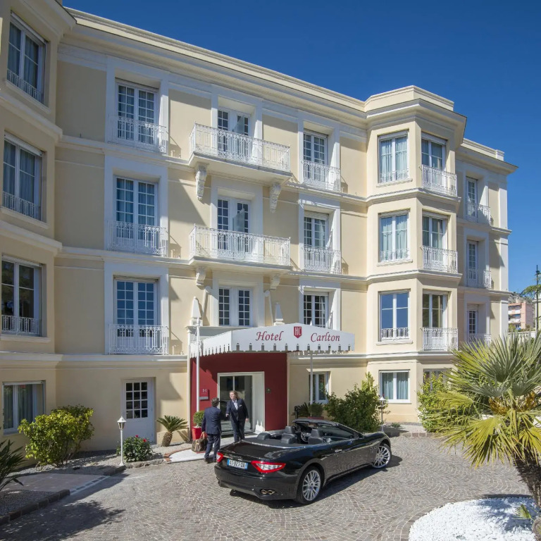 Hotel Carlton