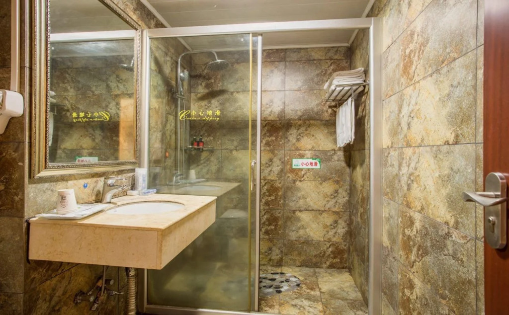 Shenzhen Lei Zhen Hotel