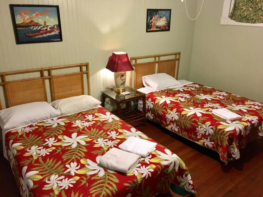 Howzit Hostels Hawaii
