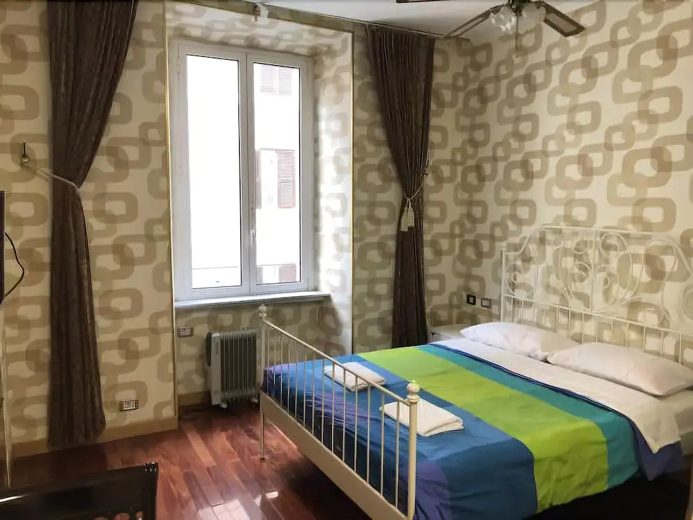 Friend House 2