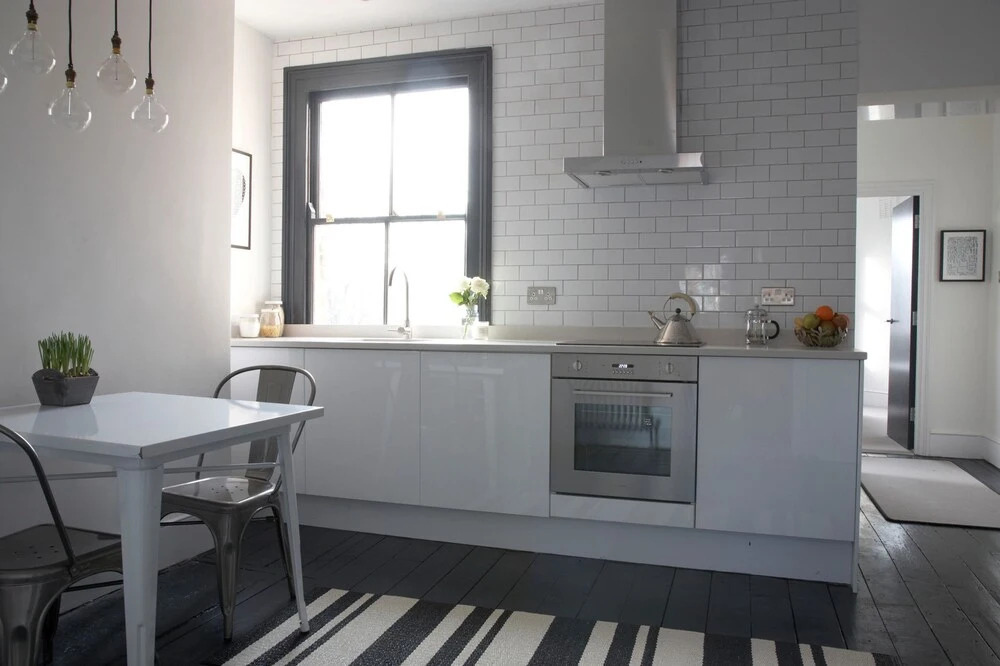 2 Bedroom Top Floor Apartment in Islington