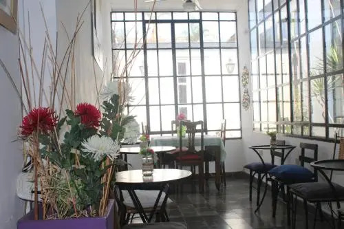 Las Mañanitas Casa Hotel