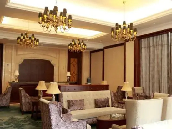Gushi Yibai International Hotel