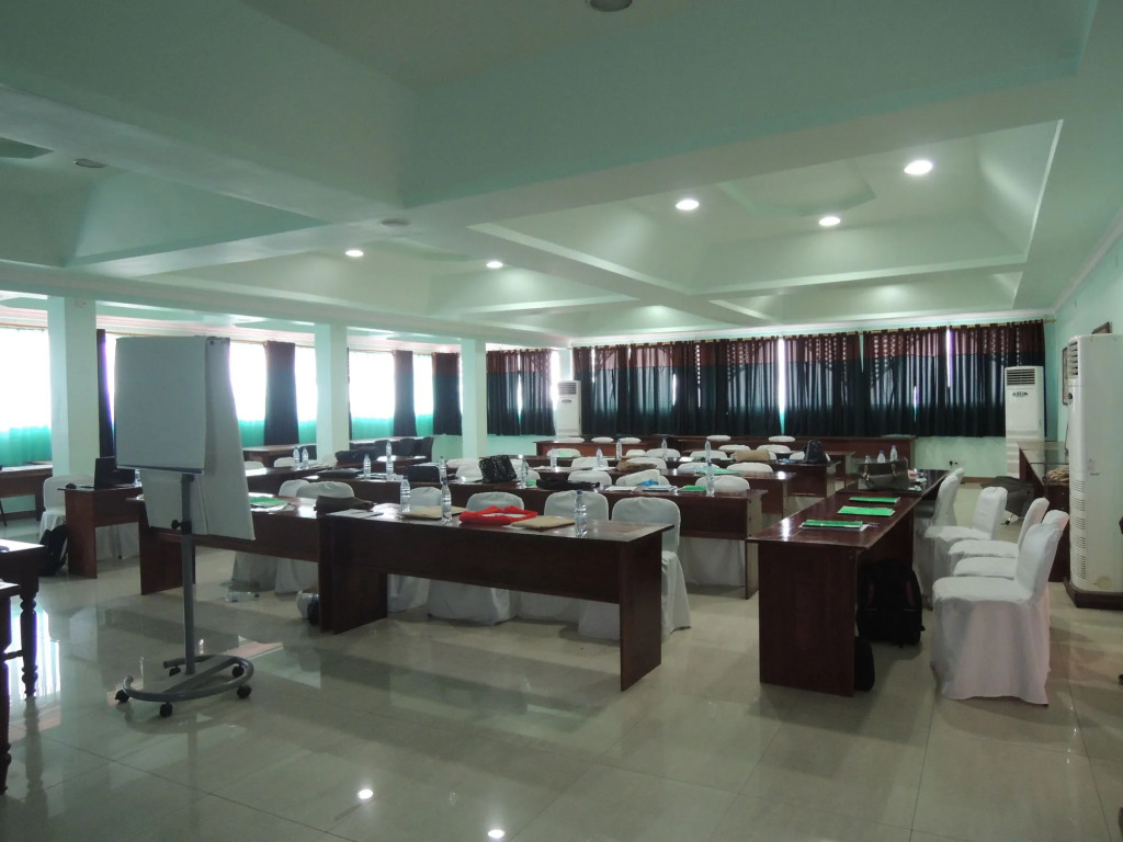 Horizon Palace Hotel