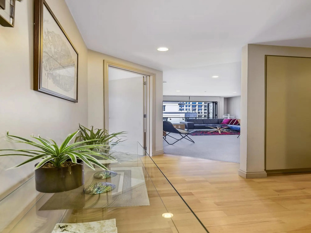 Enormous CBD 1BR Unit w/ Parking by Zodiak Stays