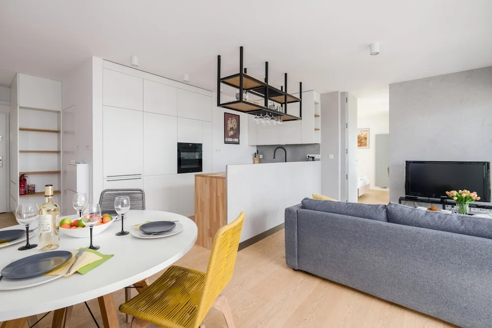 Apartment Dzielnica Cesarska by Renters
