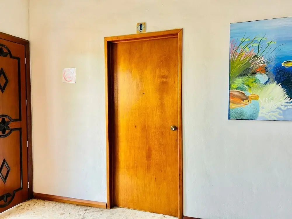Meson del Capitan Apartments