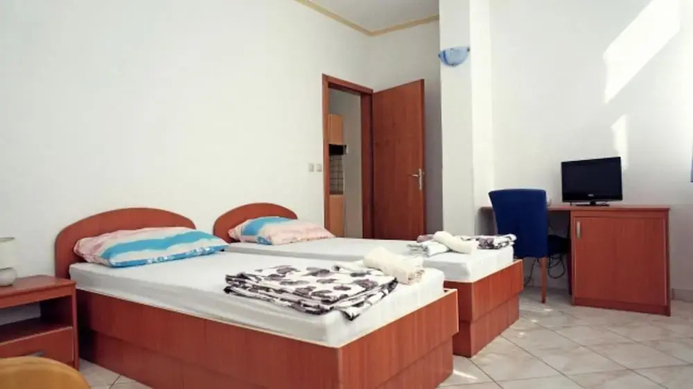 Apartment With 2 Bedrooms in Šibenik, With Wonderful sea View, Enclose