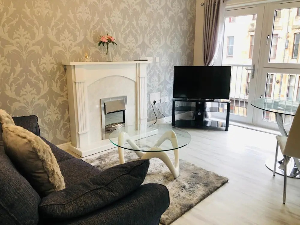 Brand new Stunning 2 bed Apartment Close to City