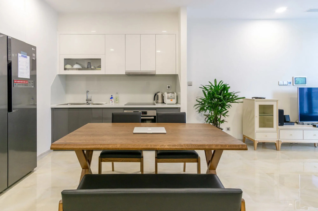 Urban House Saigon - Golden River