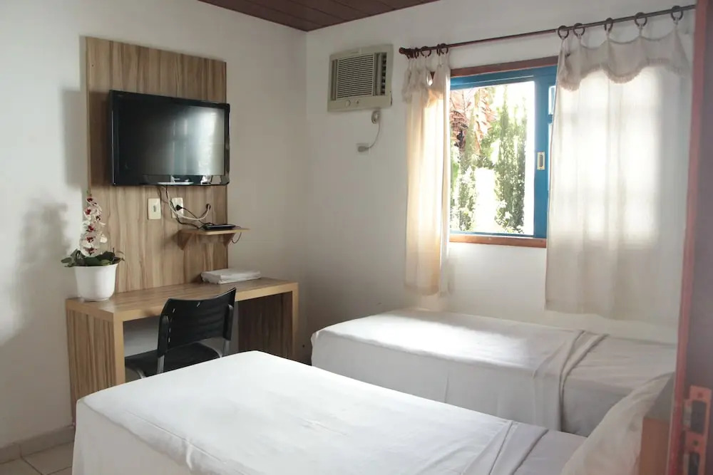 CR Hotel Bueno