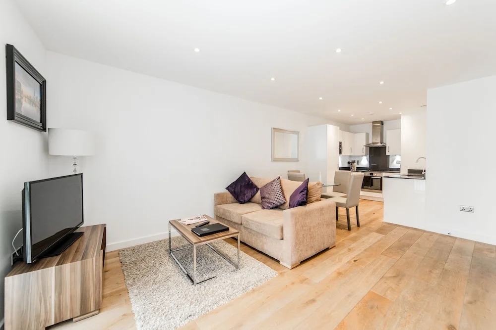 Hybrid Resi - London, Greenwich near O2 Arena