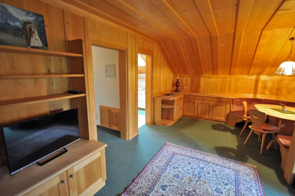 Cesa Pana Mountain Lodge