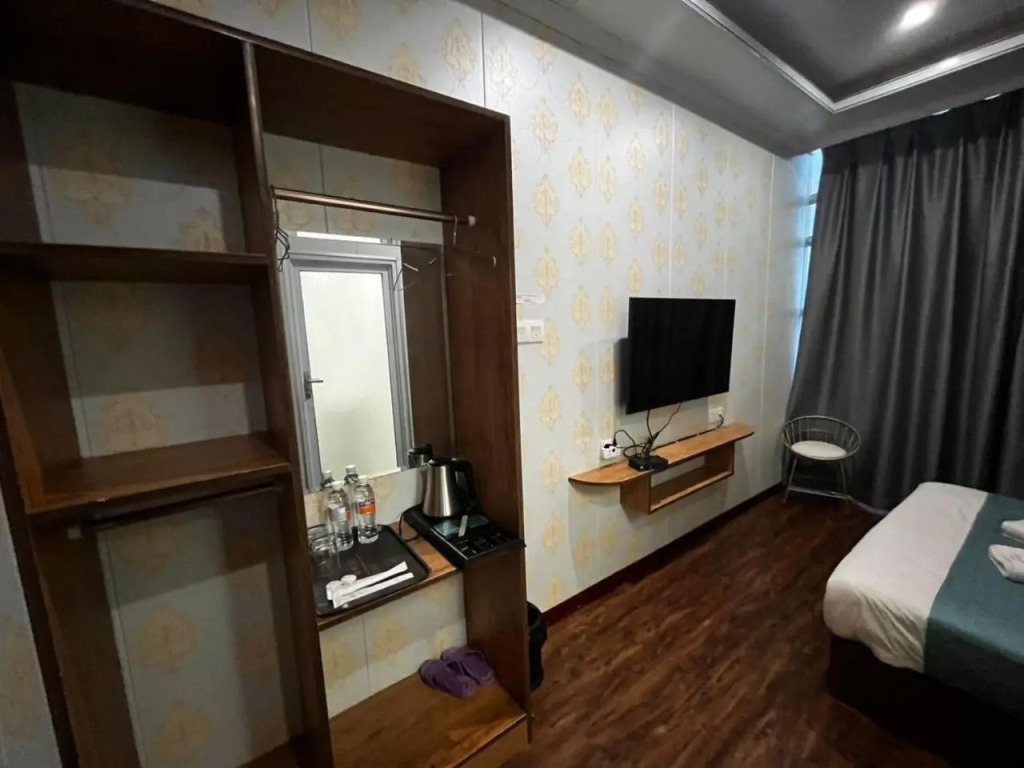 38 HOME STAY KUCHING