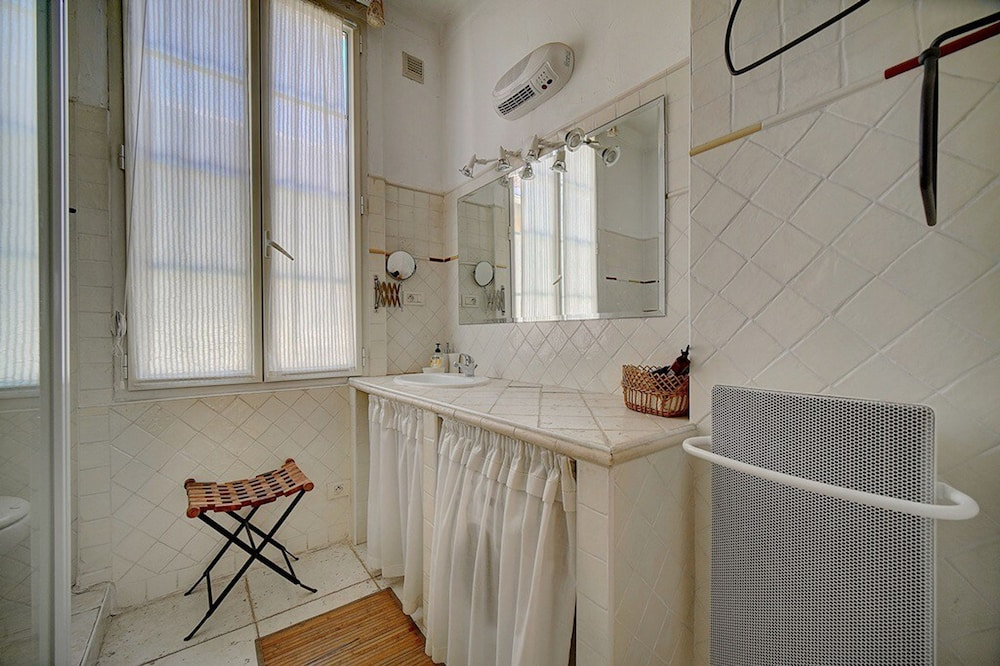 Atypique Appartement 2 Chambres Suquet A2b159