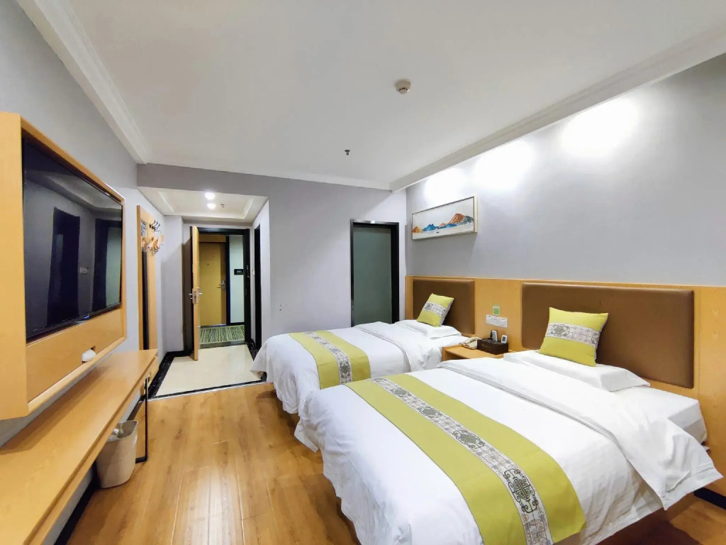 GreenTree Inn Anhui Fuyang Railway Station W XianGYAng Road Business Hotel