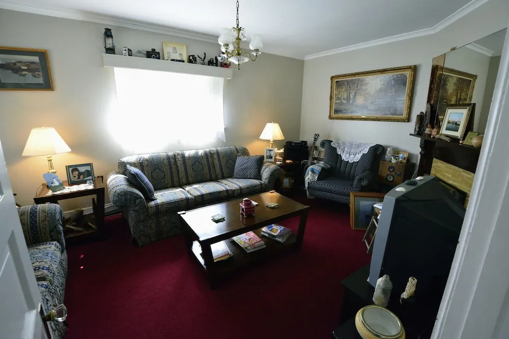 The Spaniards Room Heritage Home