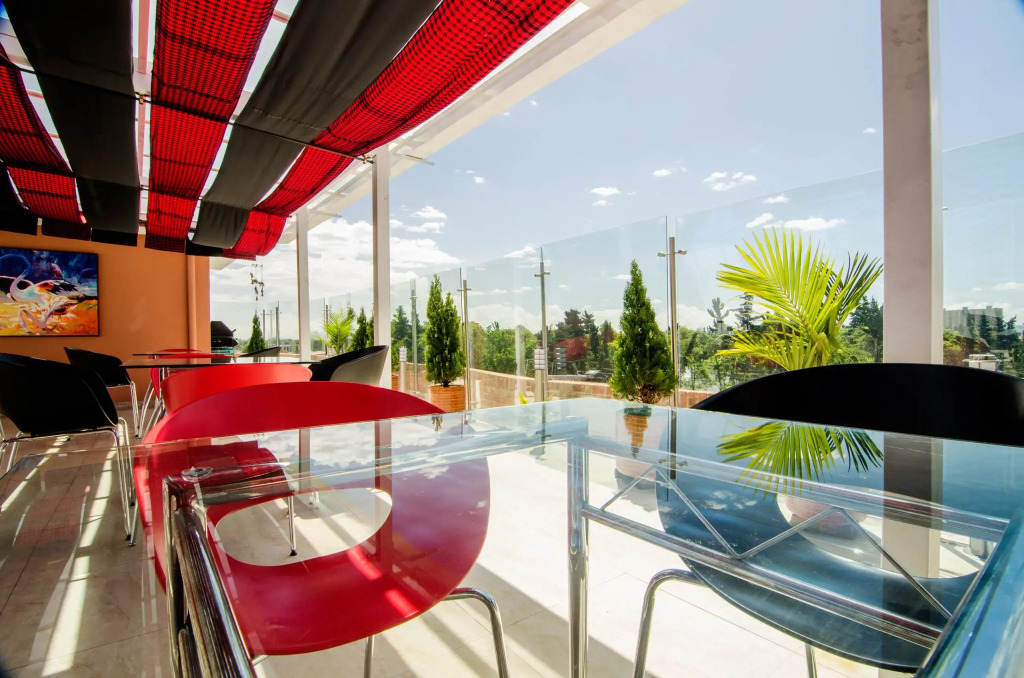 Hotel Parque 63
