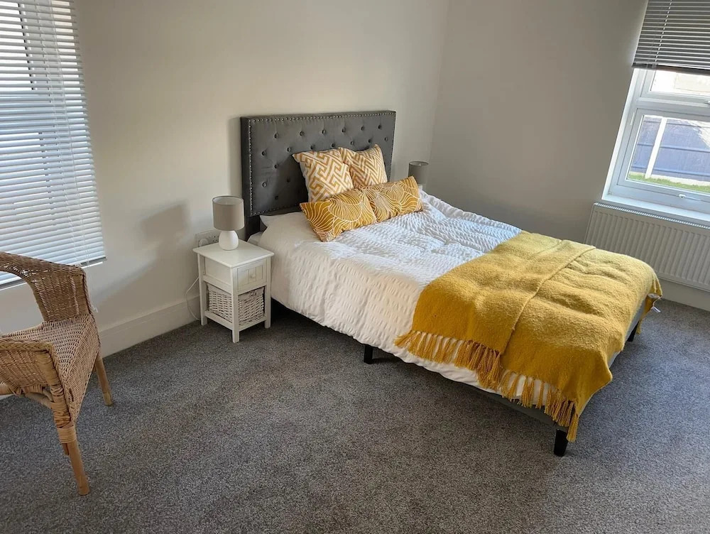 Spacious London 3 bedroom Garden House