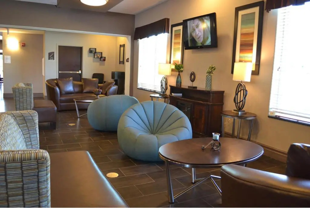 Red River Inn and Suites