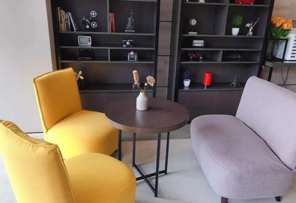 Hangzhou Qingchao Boutique Hotel (Hangfa Factory Metro Station Yinlong Department Store)