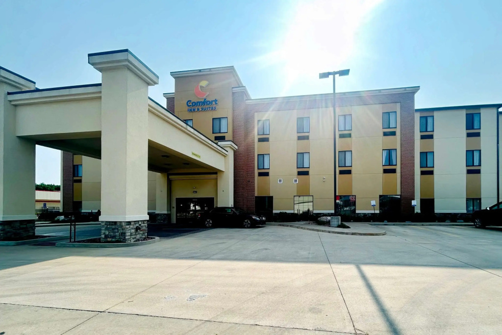 Comfort Inn & Suites Independence