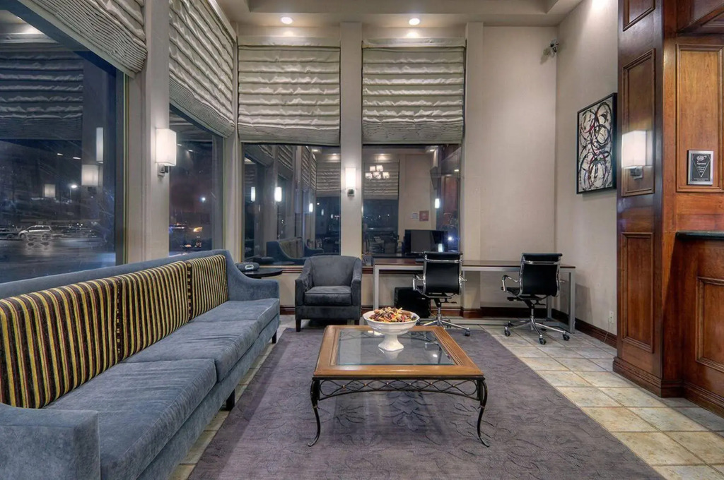 Hampton Inn & Suites San Mateo-San Francisco Airport