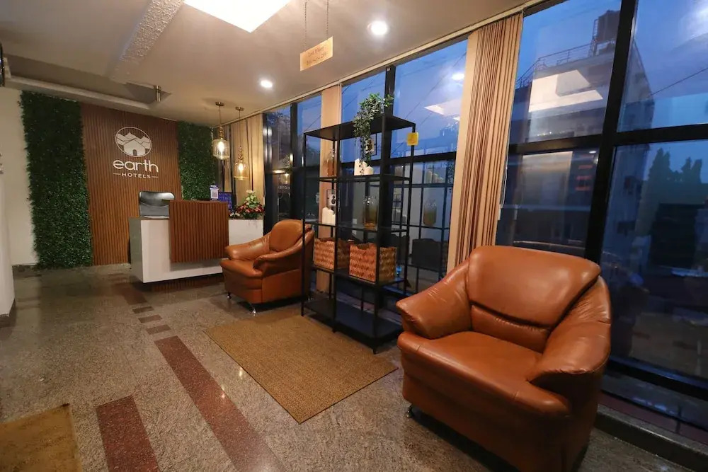 Earth Hotels