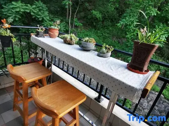 Lingshou Wuyue Valley Mountain View Residence Accommodation