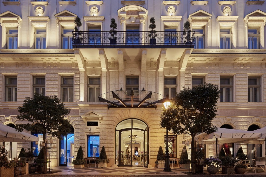 Aria Hotel Budapest by Library Hotel Collection