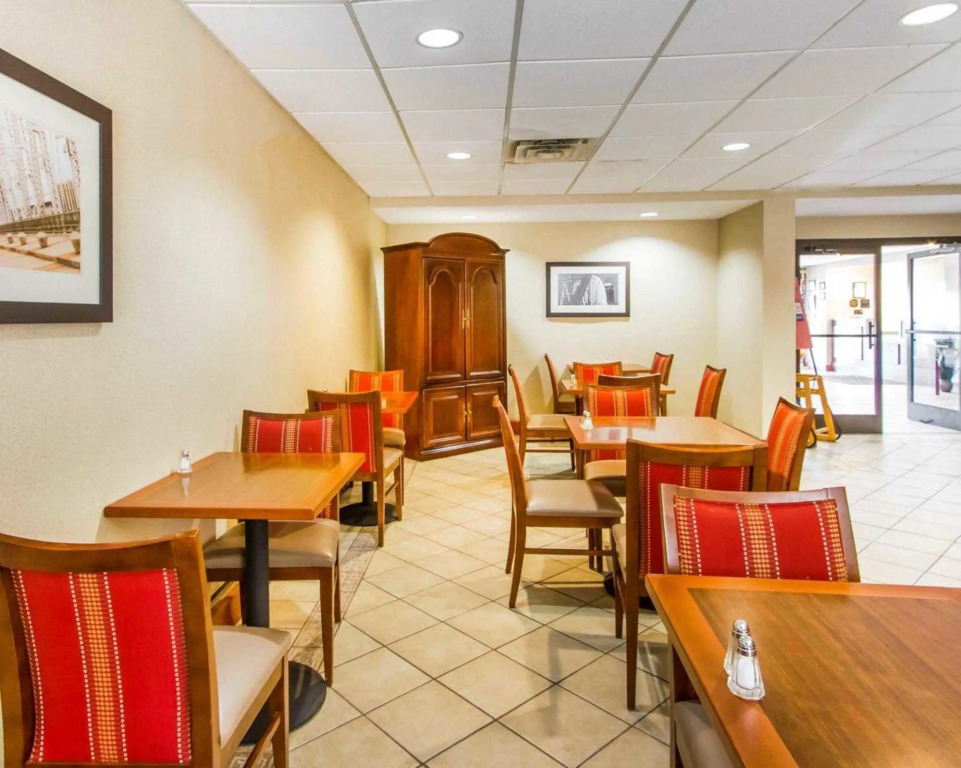 Quality Inn Clarksville - Exit 11
