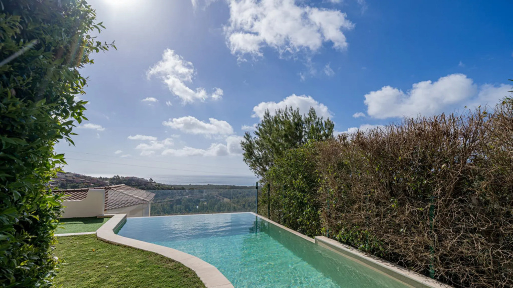 Villa Mirto 5+1 in Eden Rock