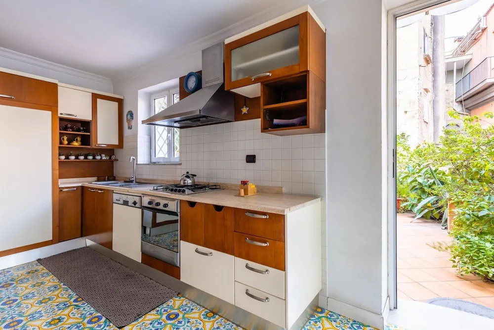 Charming House With Terrace at Historical Center