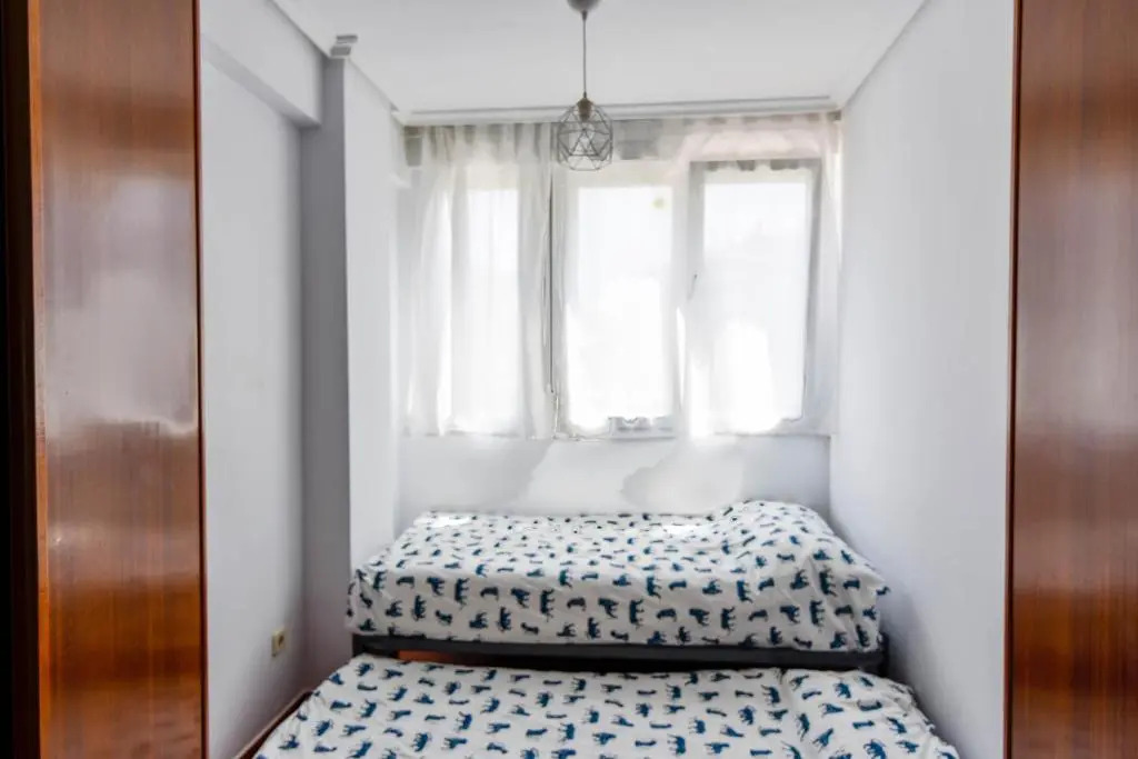 ¡Nuevo! Apartamento para 4 en playa de la Concha en Suances
