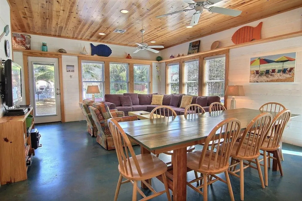 Sandy Hayseed 10sc 4 Bedrooms 2.5 Bathrooms Home