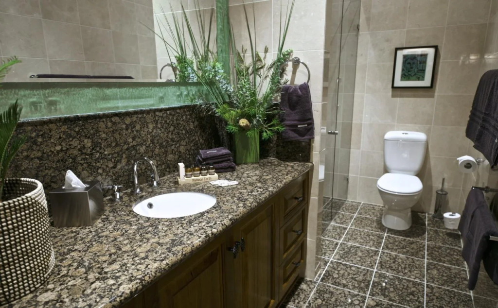 Stonehill Retreat - Private, Secluded, Luxury