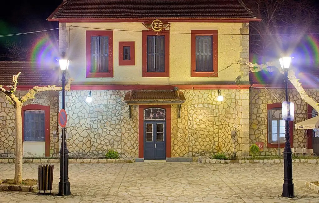 Charoula Rooms