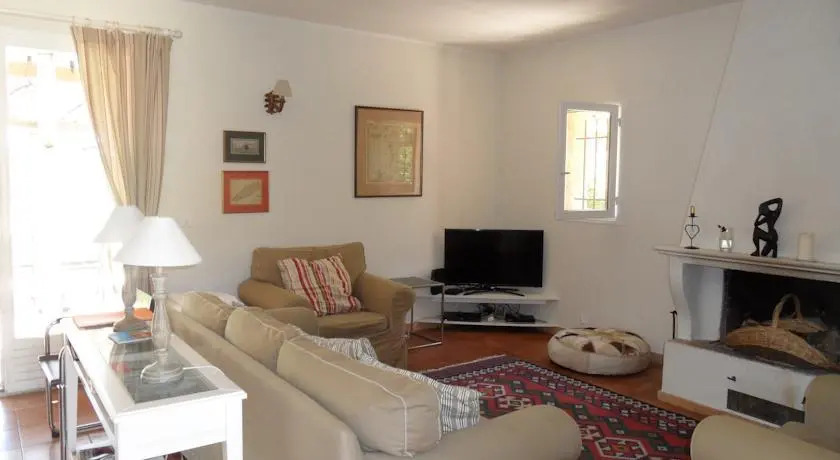 Amandieres